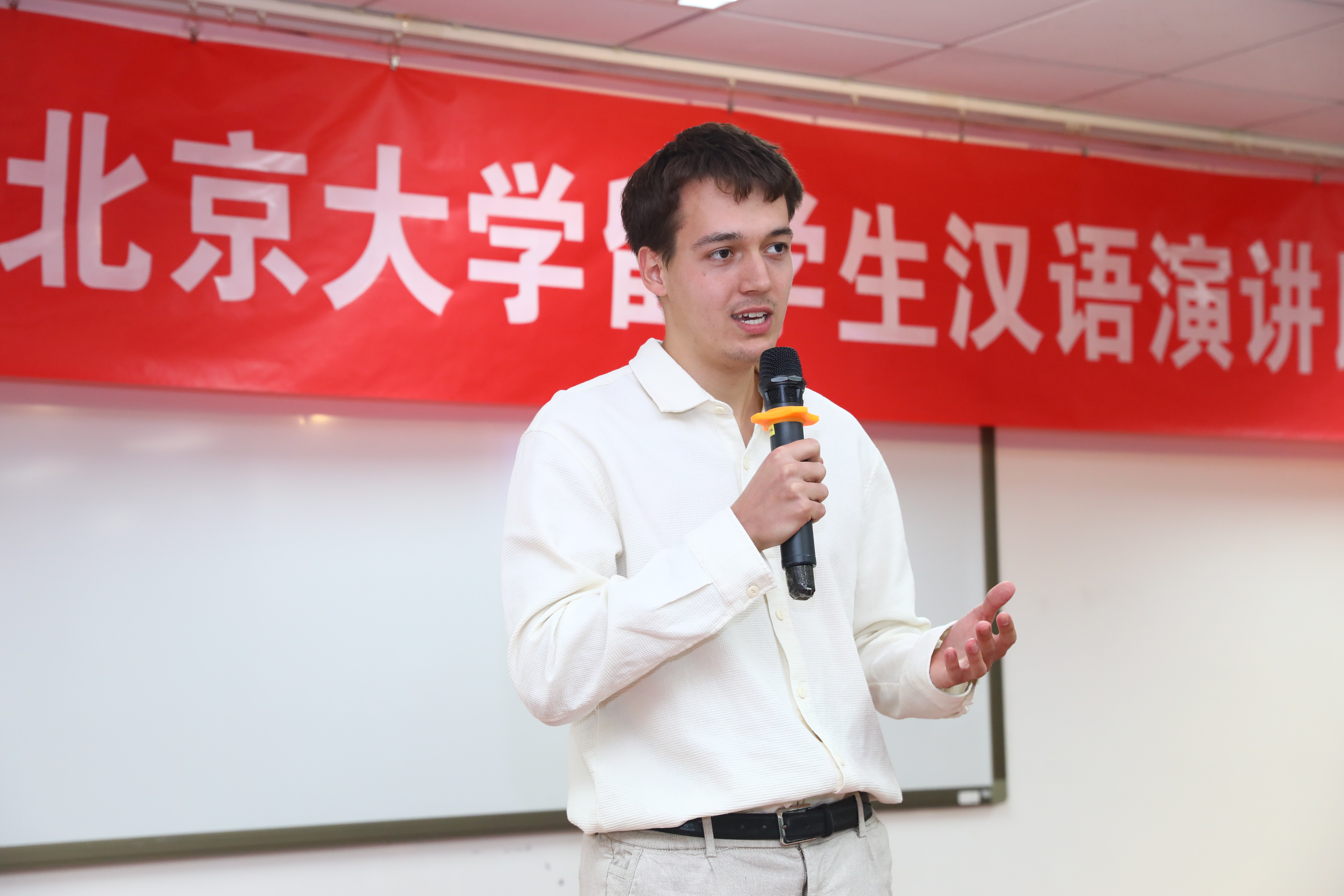 伍上.jpg