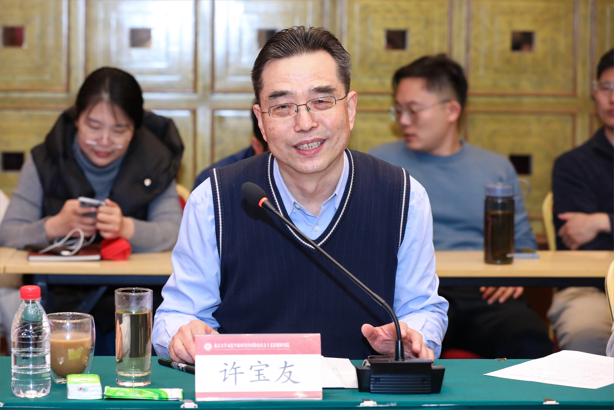 f2d7b38204404213aa2b581c79b12b41.jpg 许.jpg
