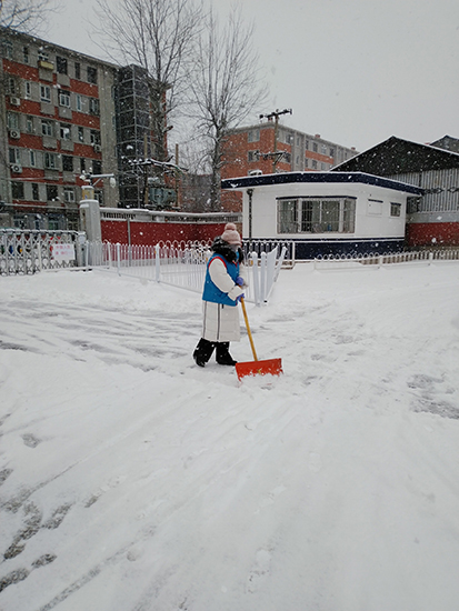 1fd8866963984018842c80a0852fba3b.jpg 除雪.jpg